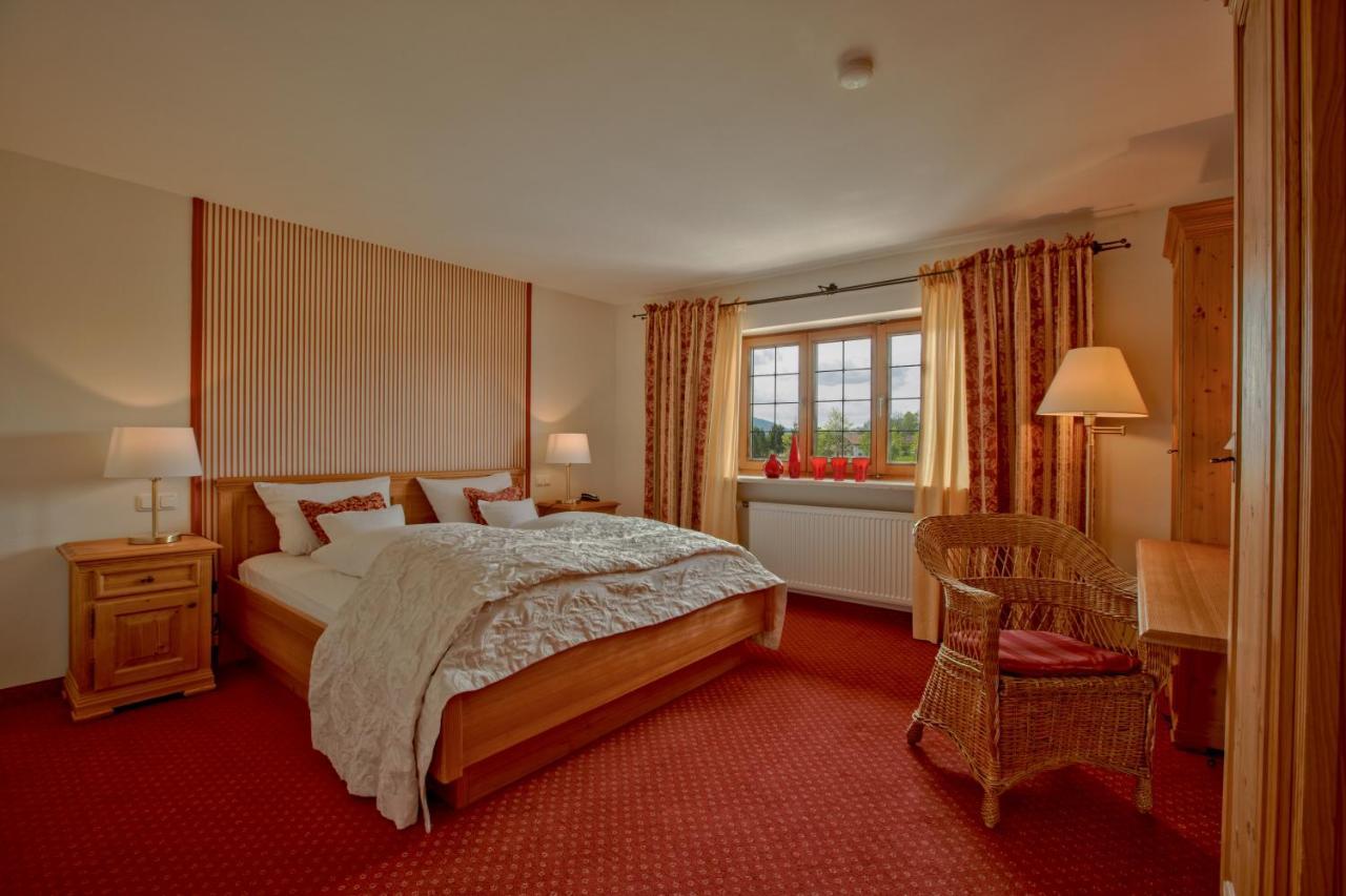 Kapler Alm Hotel Waakirchen Екстериор снимка